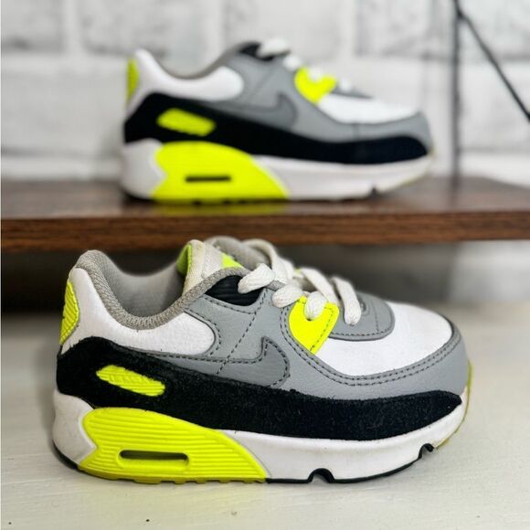 Nike Air Max 90 OG Volt Sneakers Shoes Size 7 Toddler - Picture 1 of 7